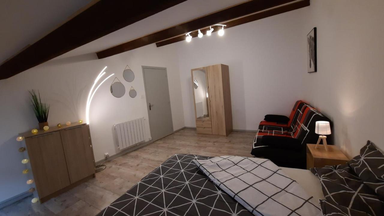 Suite 3 Pieces Chambre+Cuisine+Sdb Centre Ville Privas Exterior foto